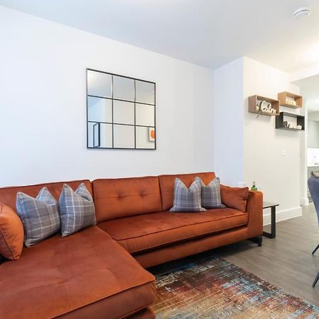 Elliot Oliver - Luxury 2 Bedroom Regency Apartment With Parking & Ev Charger 切尔滕纳姆 外观 照片